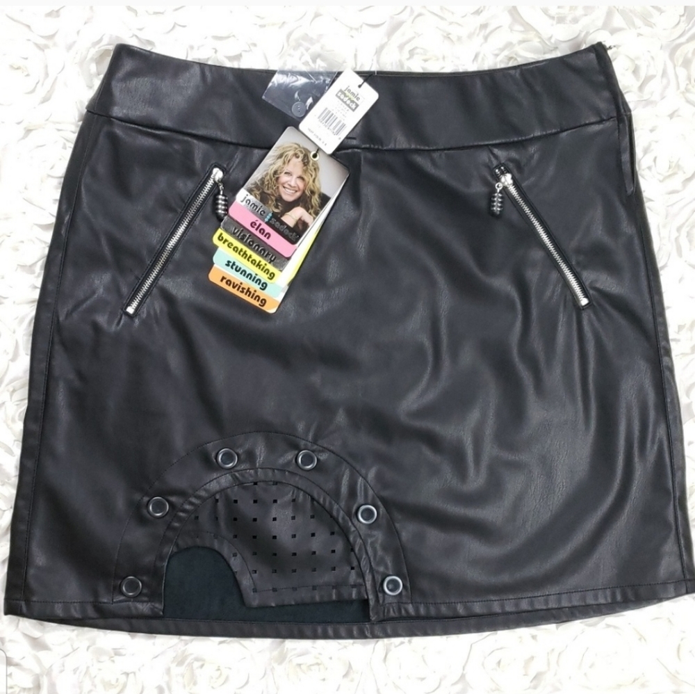 Jamie Sadock black faux leather golf skirt